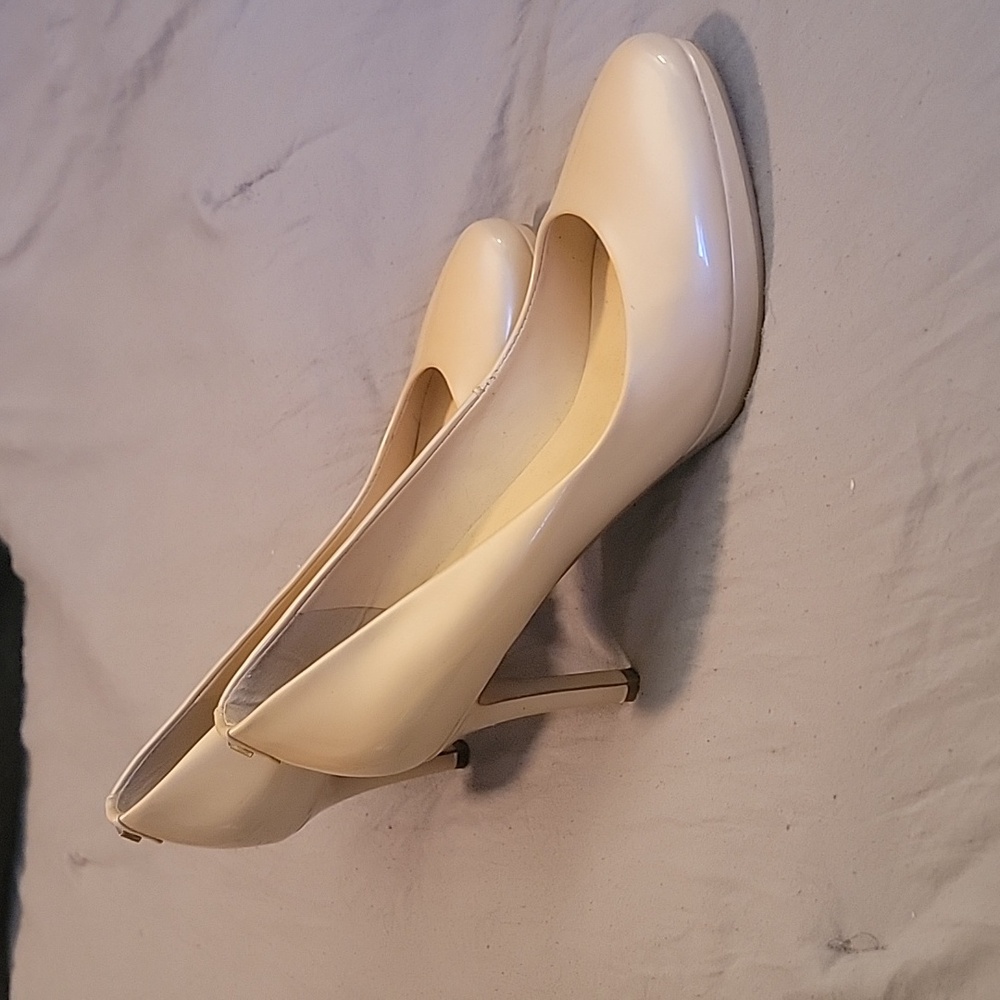 Elegant Champagne Cream High Heels